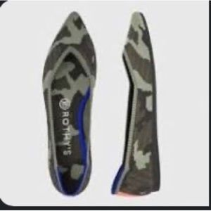 Rothys Womens The Point Ballet Flats Shoes; size 6 Green Camo Woven Pointed.